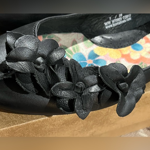 Born Women’s Black Leather Gemma Flats with Leather Flower Embellishments - Picture 6 of 16